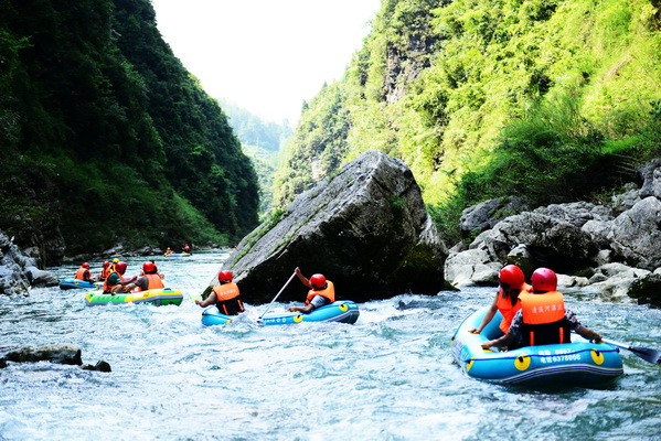 3.清溪河漂流_调整大小